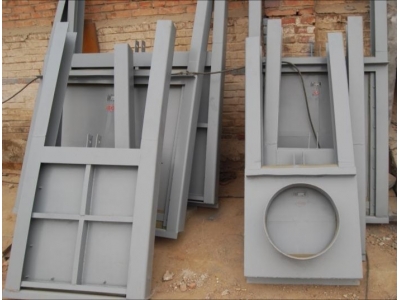 不銹鋼 方、圓小閘門